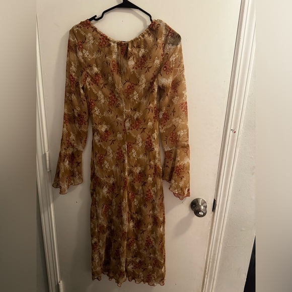 Dress - Picture 2 of 2